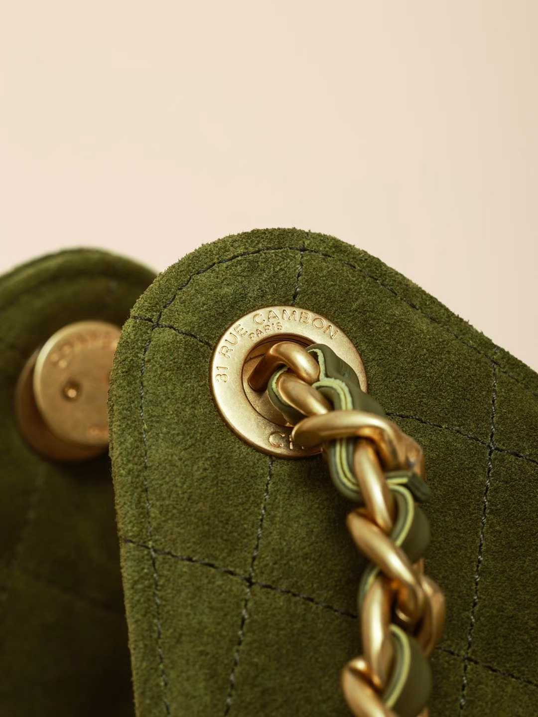 Chanel 25 Handbag view 8