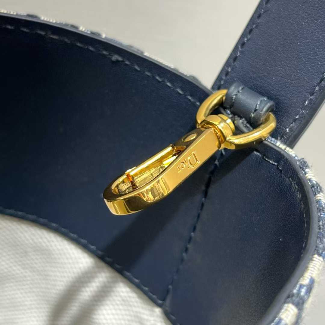 Dior Small star Bucket Bag view 5