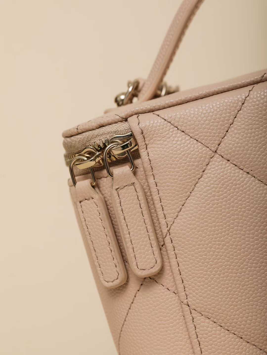 Chanel Chain makeup bag view 5