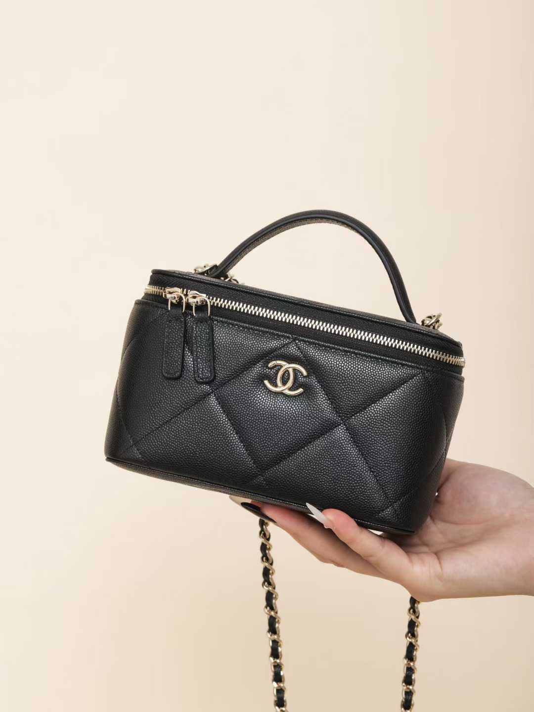 Chanel Chain makeup bag view 1