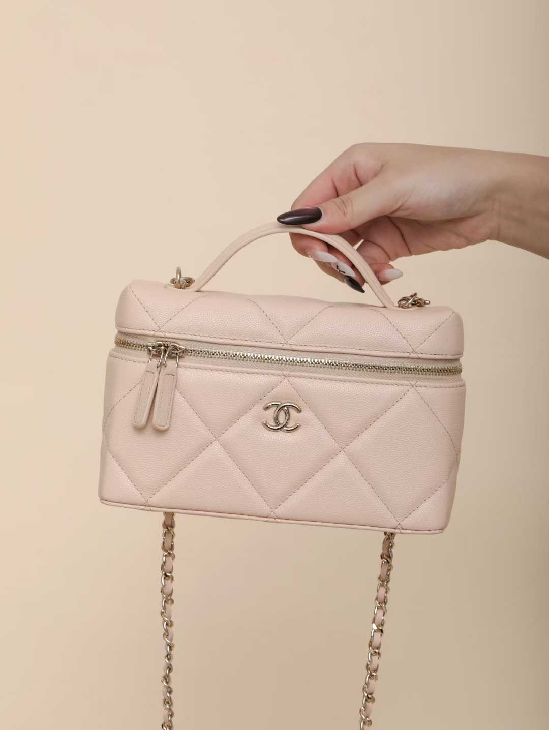 Chanel Chain makeup bag view 1