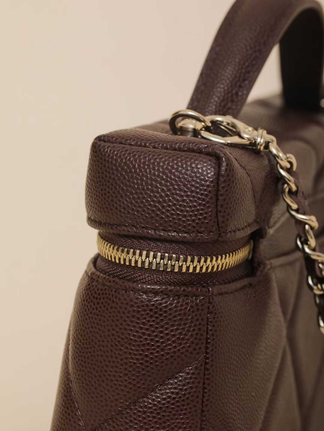 Chanel Chain makeup bag view 6