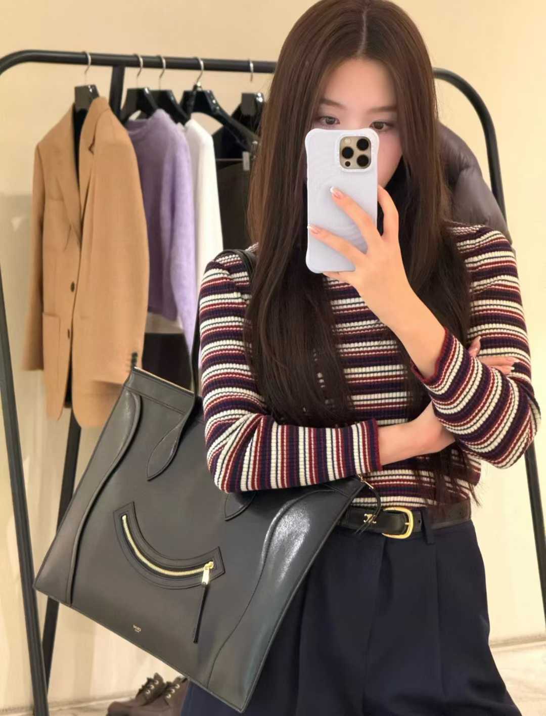 Celine Flat Cabas New Luggage In Glossy Calfskin view 9