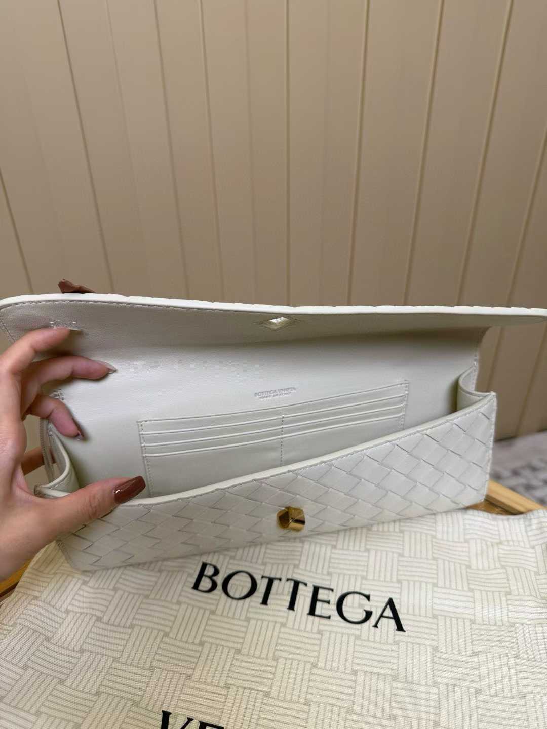 Bottega Veneta Andiamo Clutch view 8