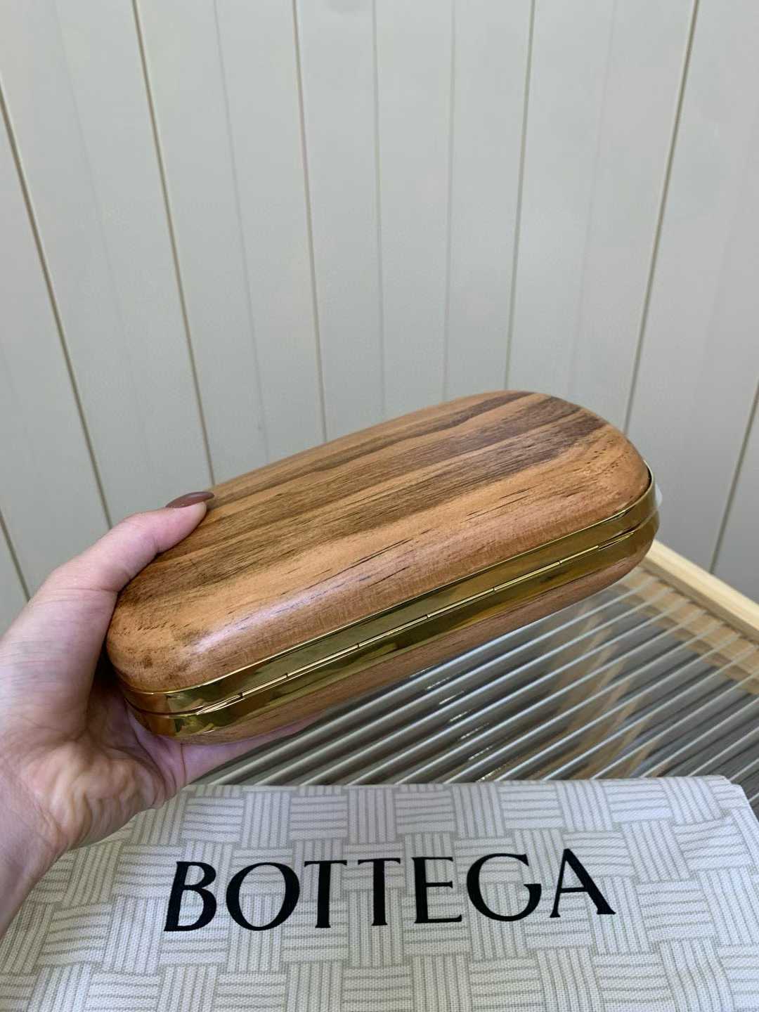 Bottega Veneta Knot view 4