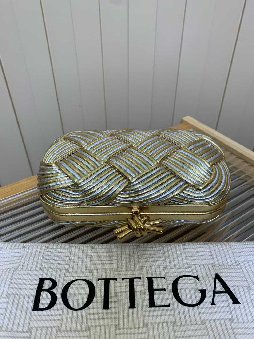 Bottega Veneta Knot view 6