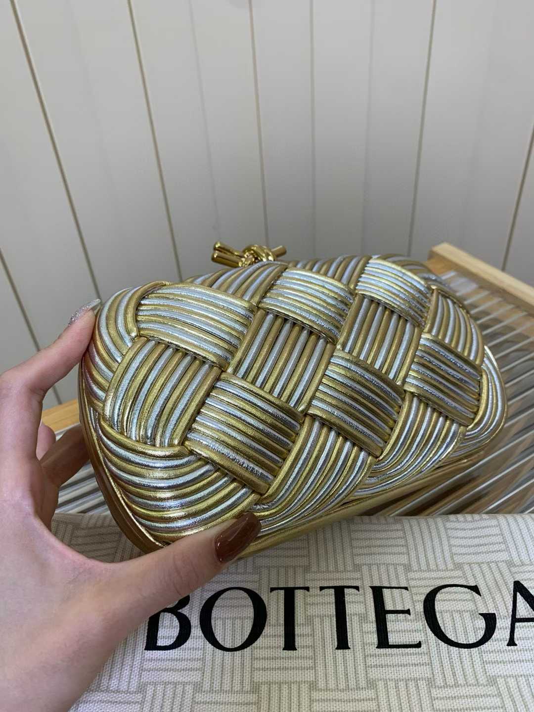 Bottega Veneta Knot view 7
