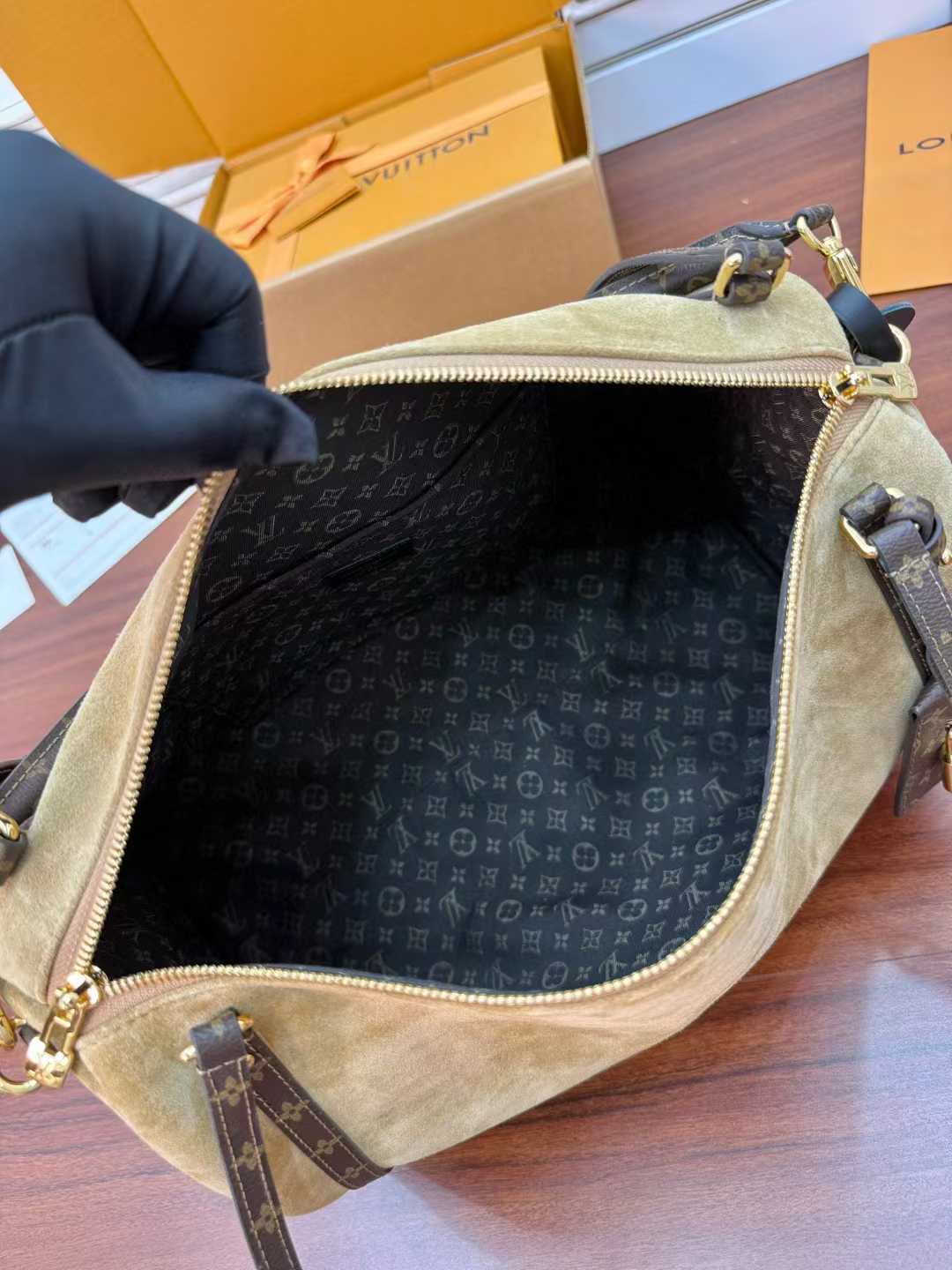 Louis Vuitton Express Bag view 4