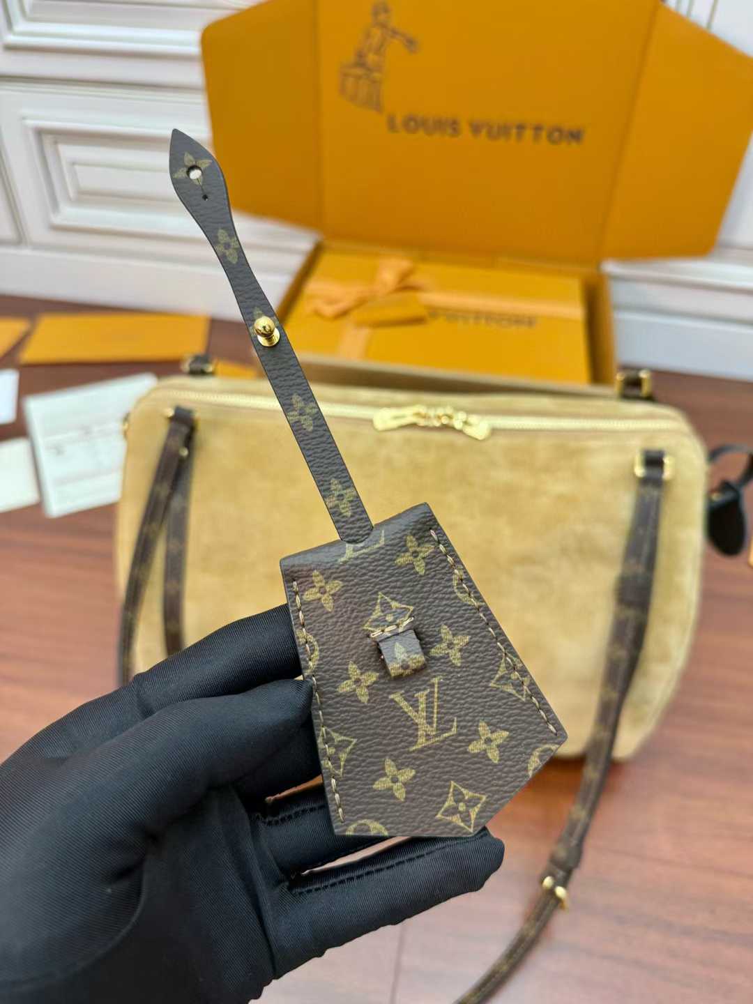 Louis Vuitton Express Bag view 9