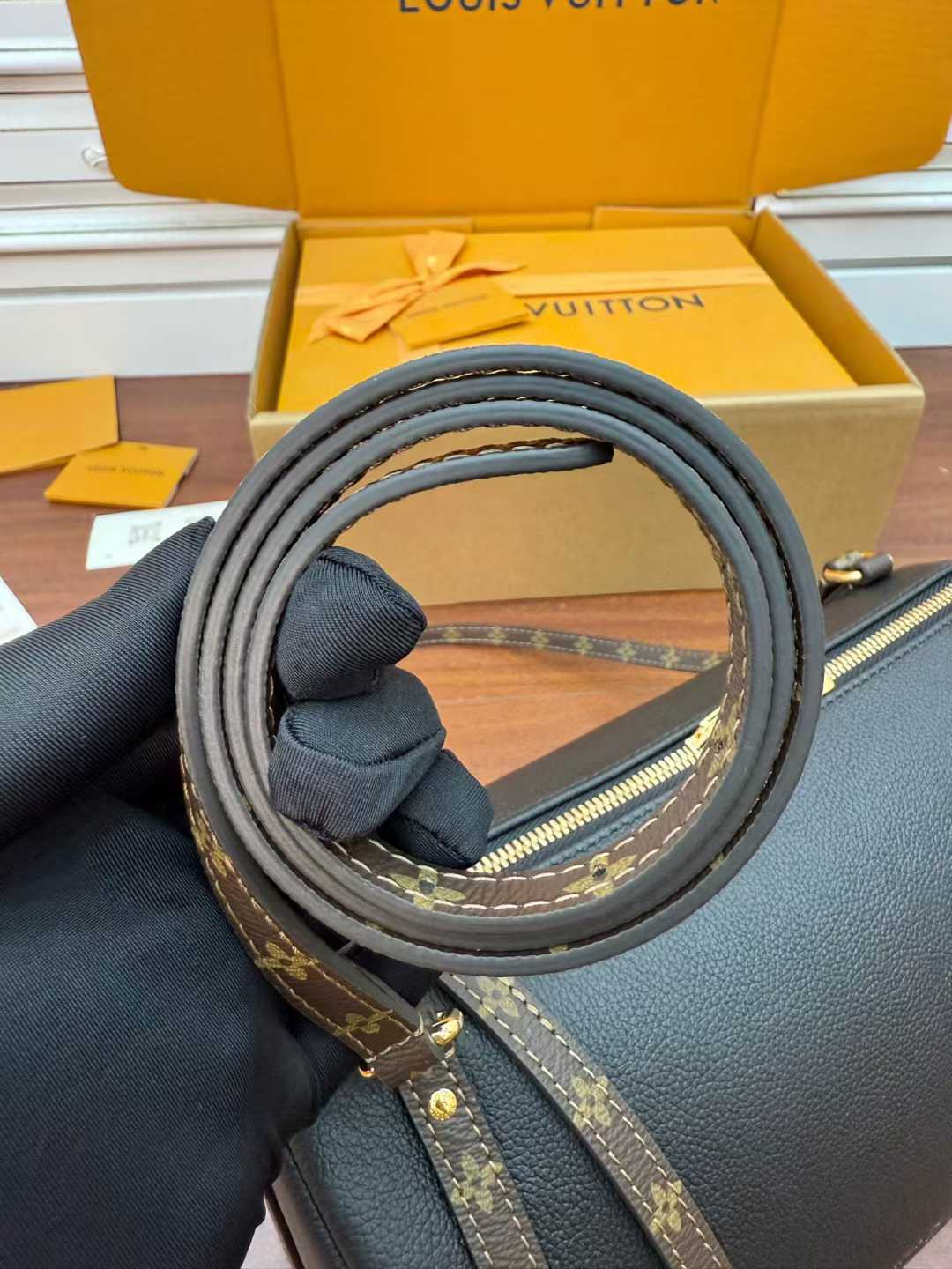 Louis Vuitton Express Bag view 8
