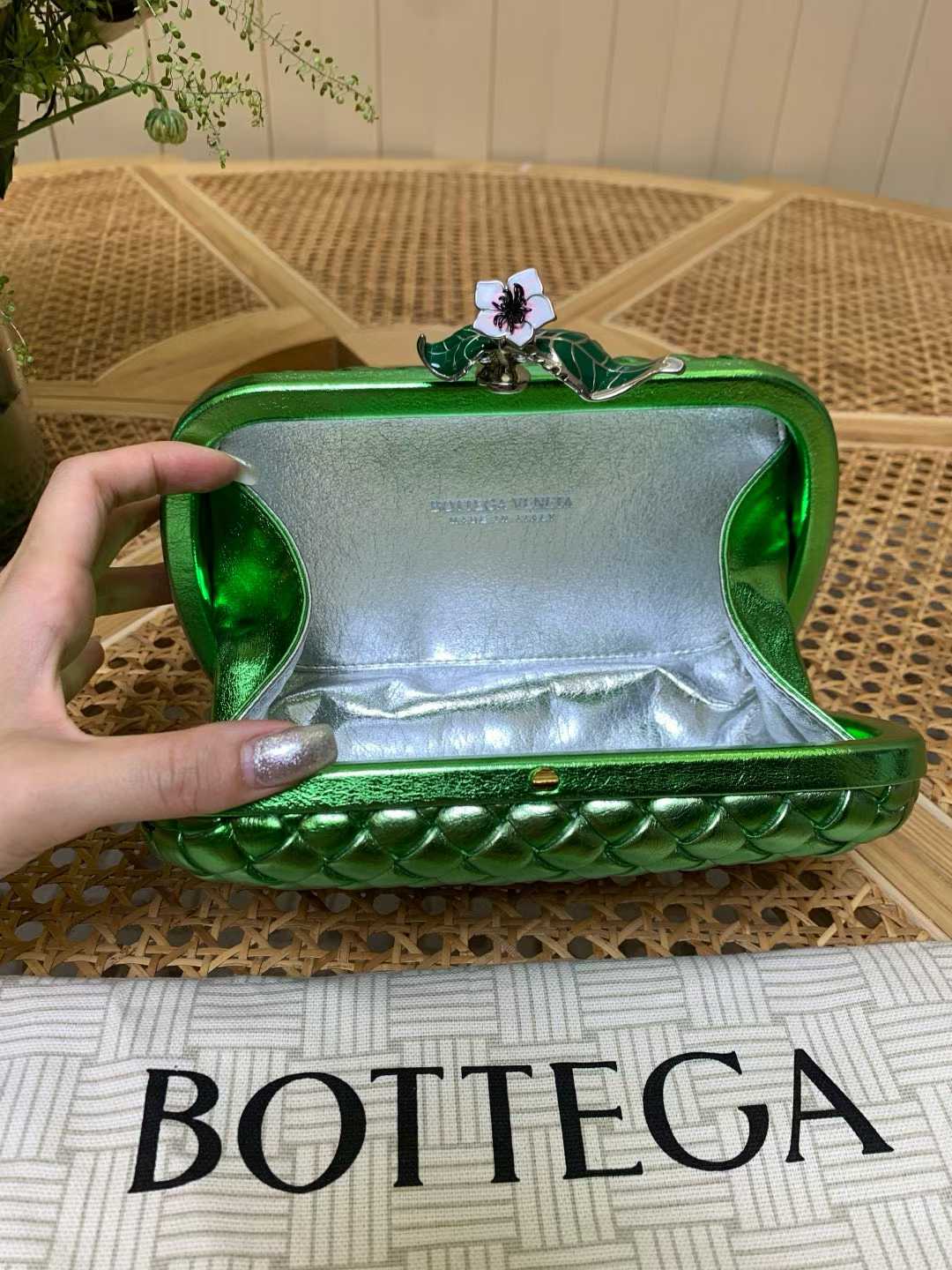Bottega Veneta Knot view 7