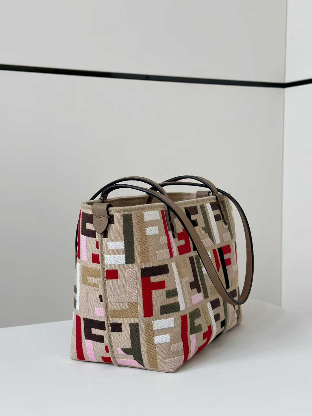 Fendi Roll SMALL view 3