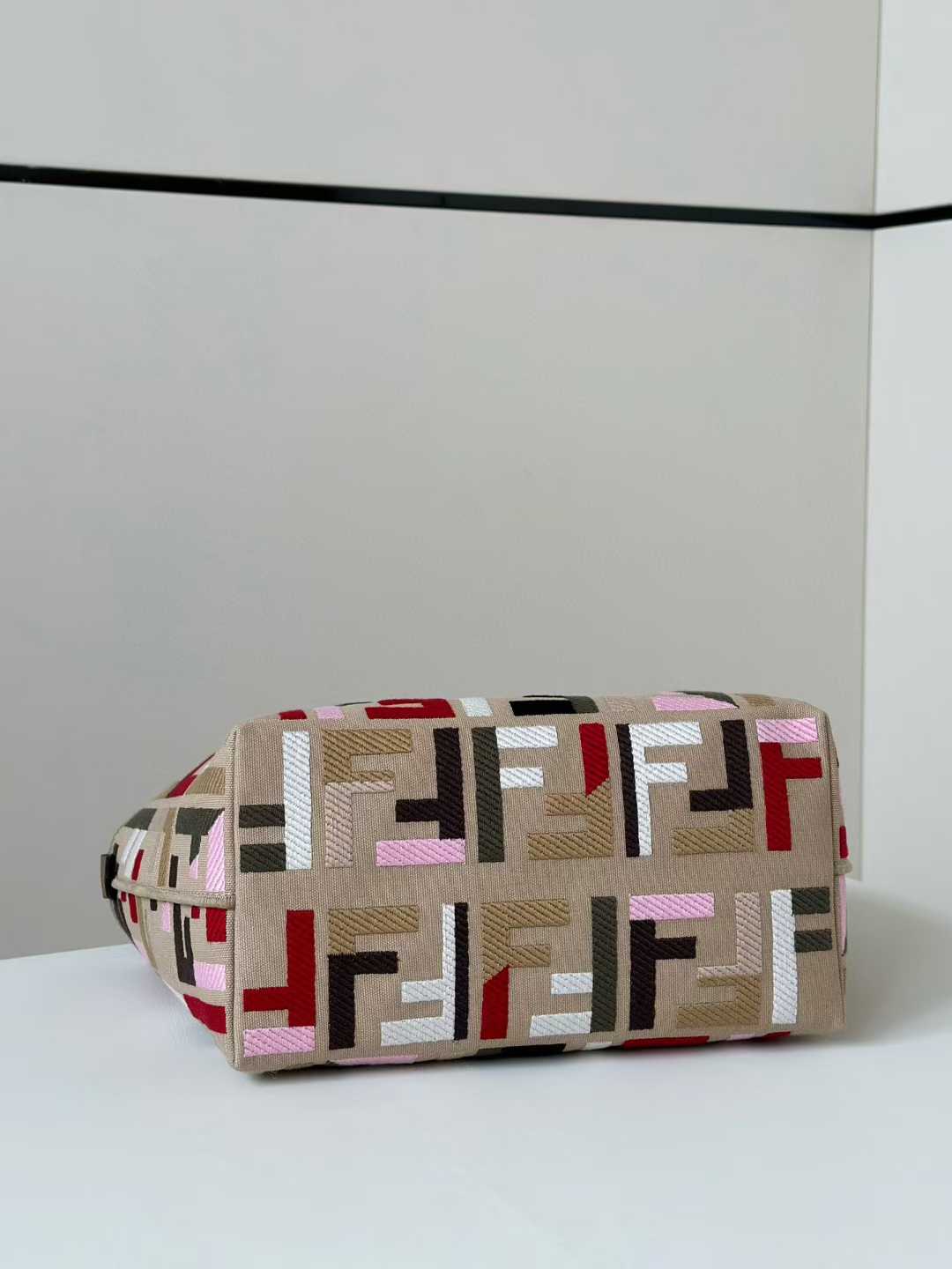 Fendi Roll SMALL view 4
