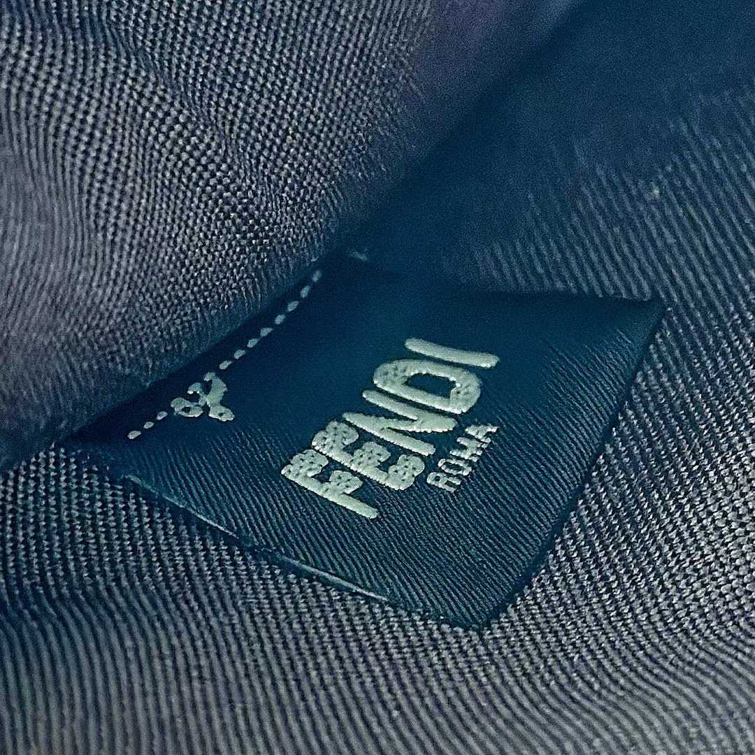 Fendi Roll SMALL view 8