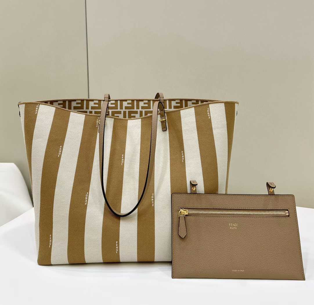 Fendi Roll Large view 10