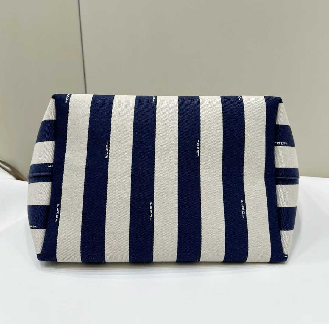 Fendi Roll Large view 5