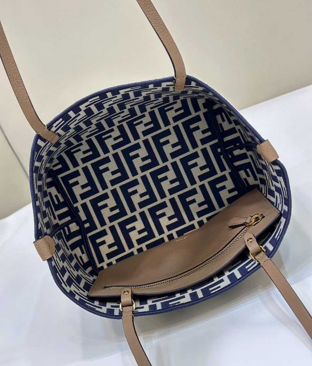 Fendi Roll SMALL view 18