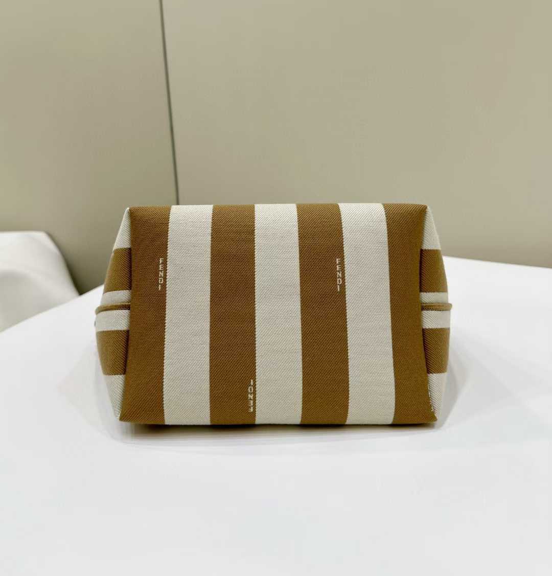 Fendi Roll SMALL view 4