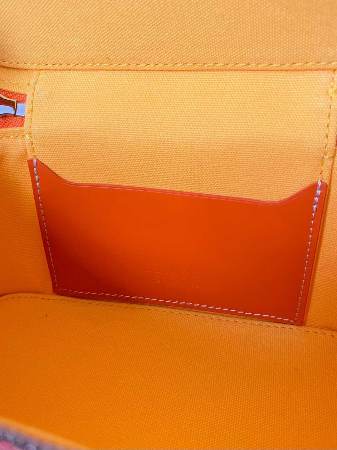 Goyard Muse Mini Vanity view 9