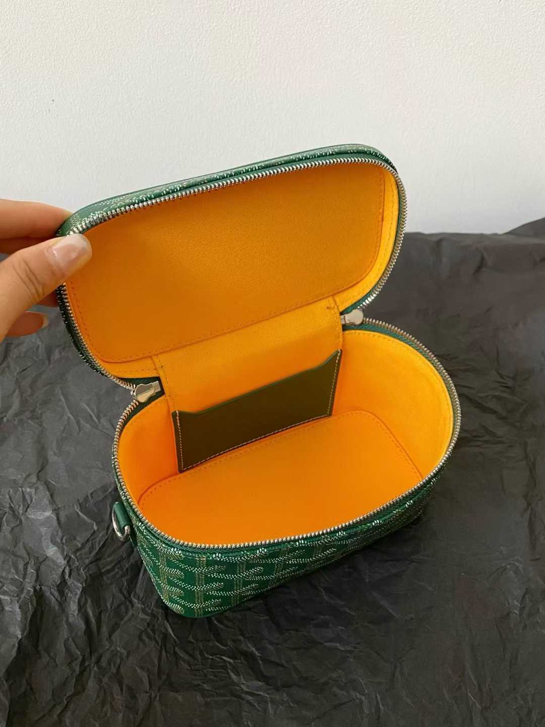 Goyard Muse Mini Vanity view 8