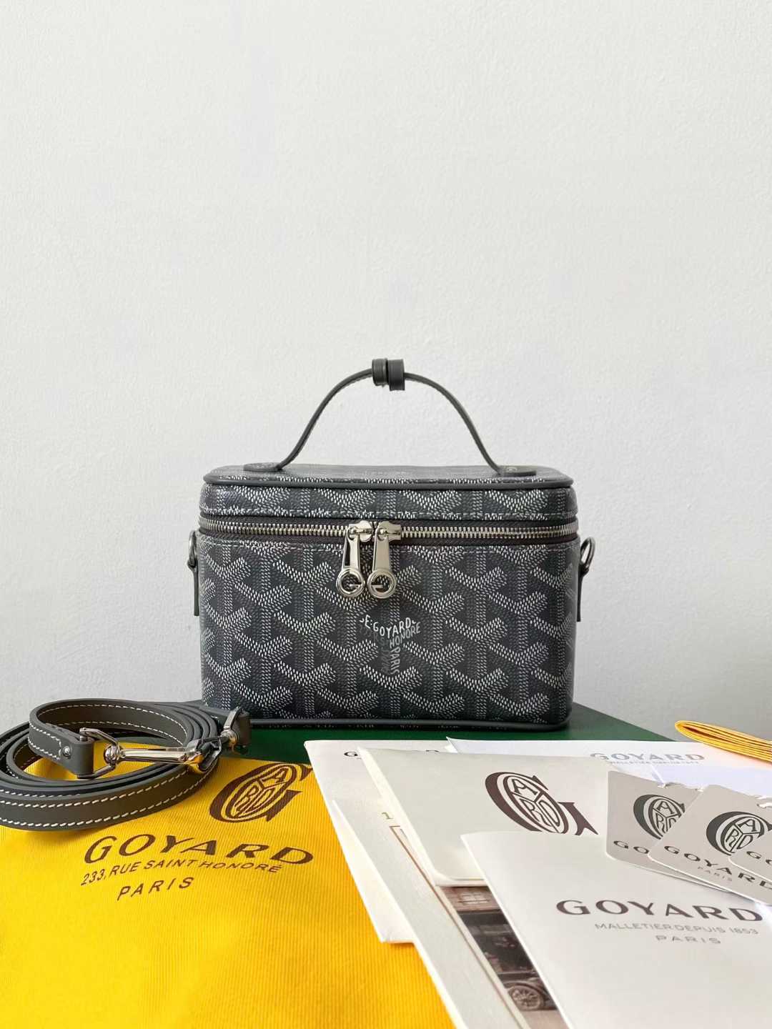 Goyard Muse Mini Vanity view 1