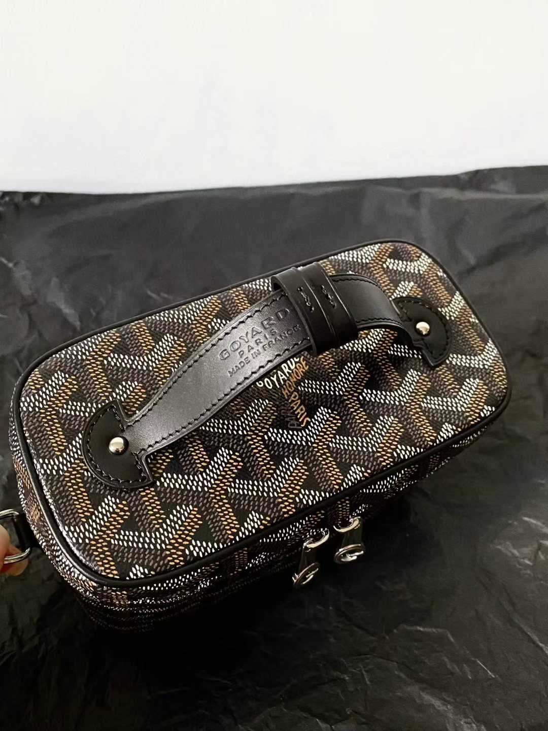 Goyard Muse Mini Vanity view 5