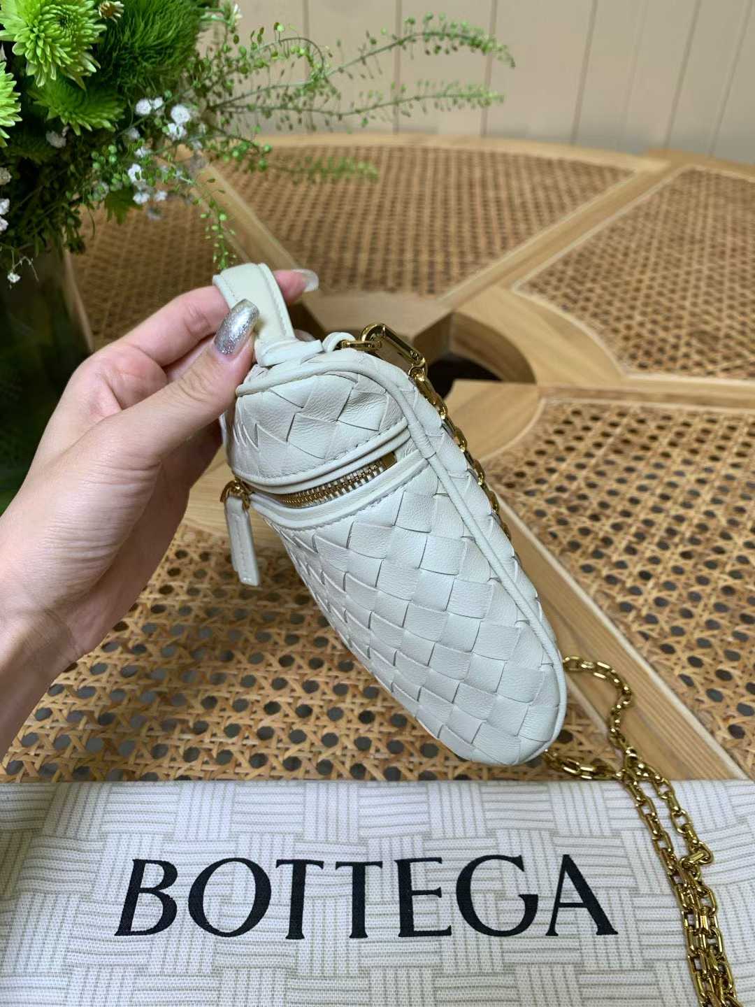 Bottega Veneta Small Sotf Vanity view 3