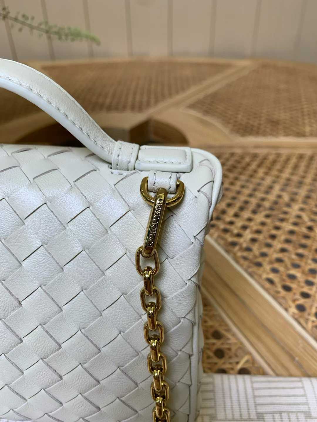 Bottega Veneta Small Sotf Vanity view 7