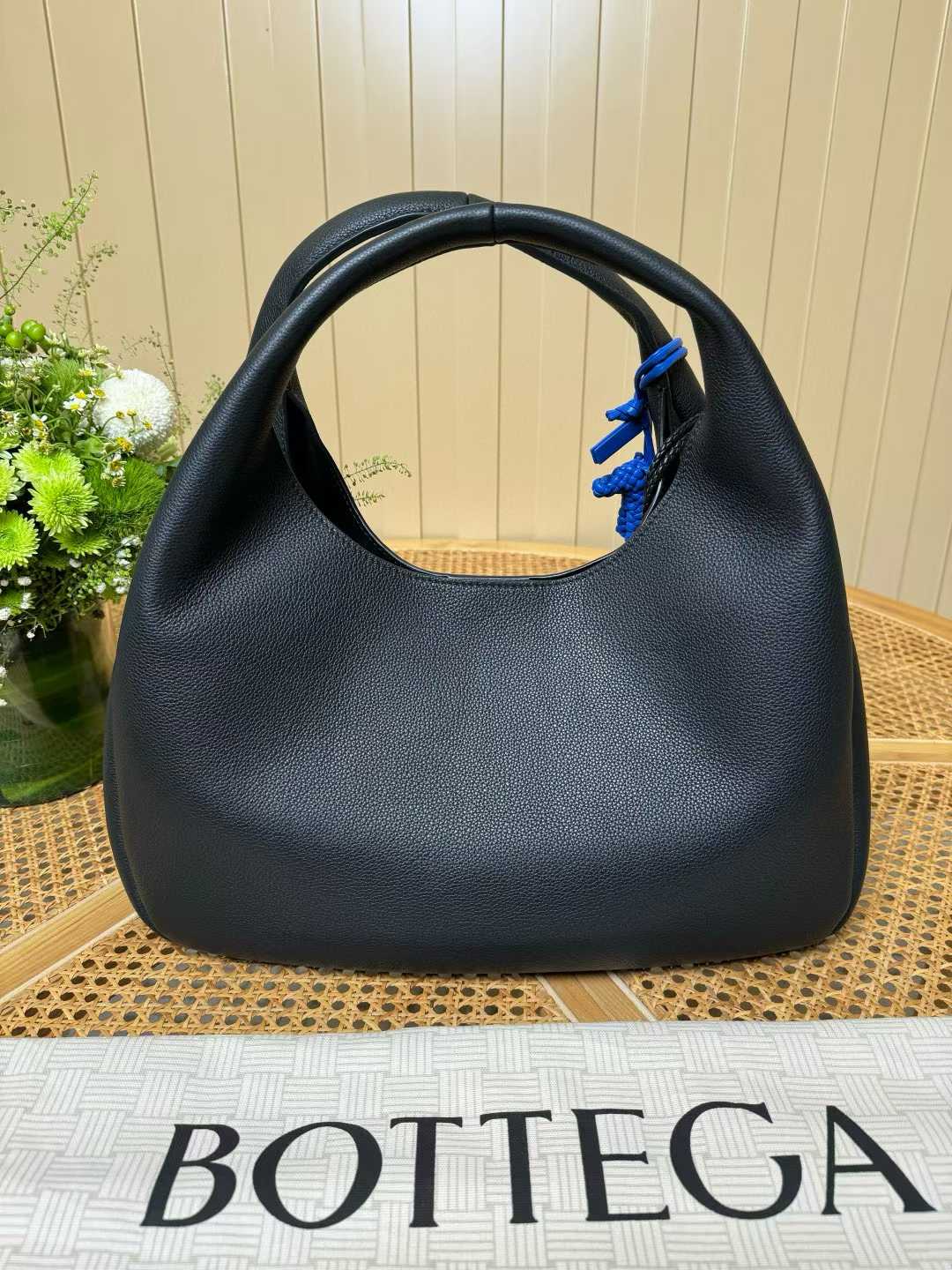 Bottega Veneta Large Campana view 3