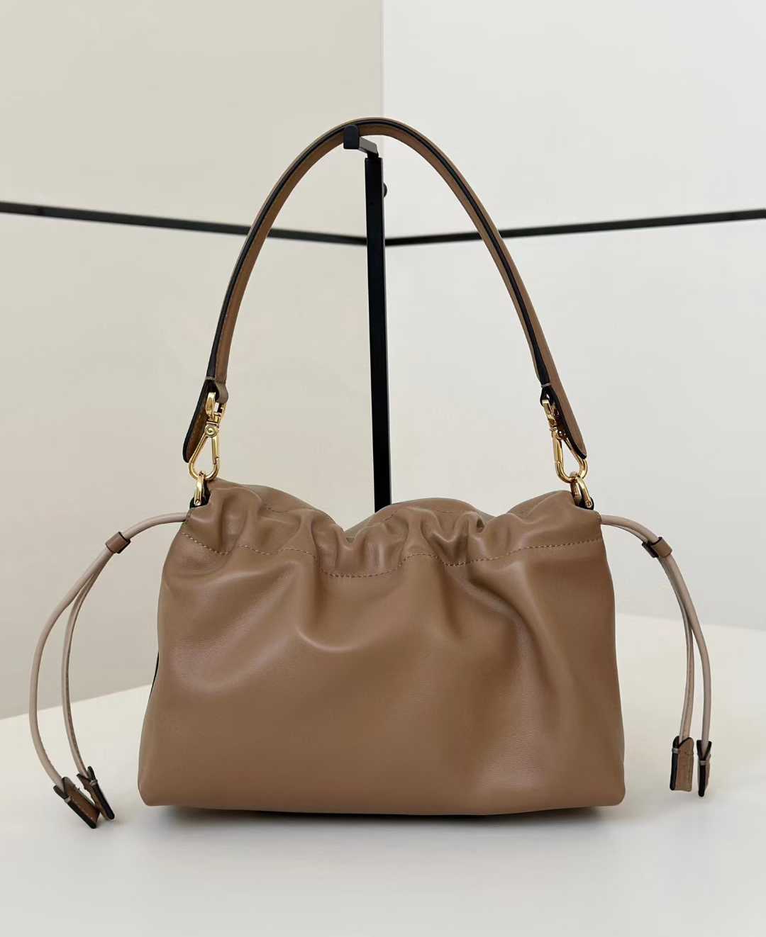 Fendi Mamma Baguette view 12