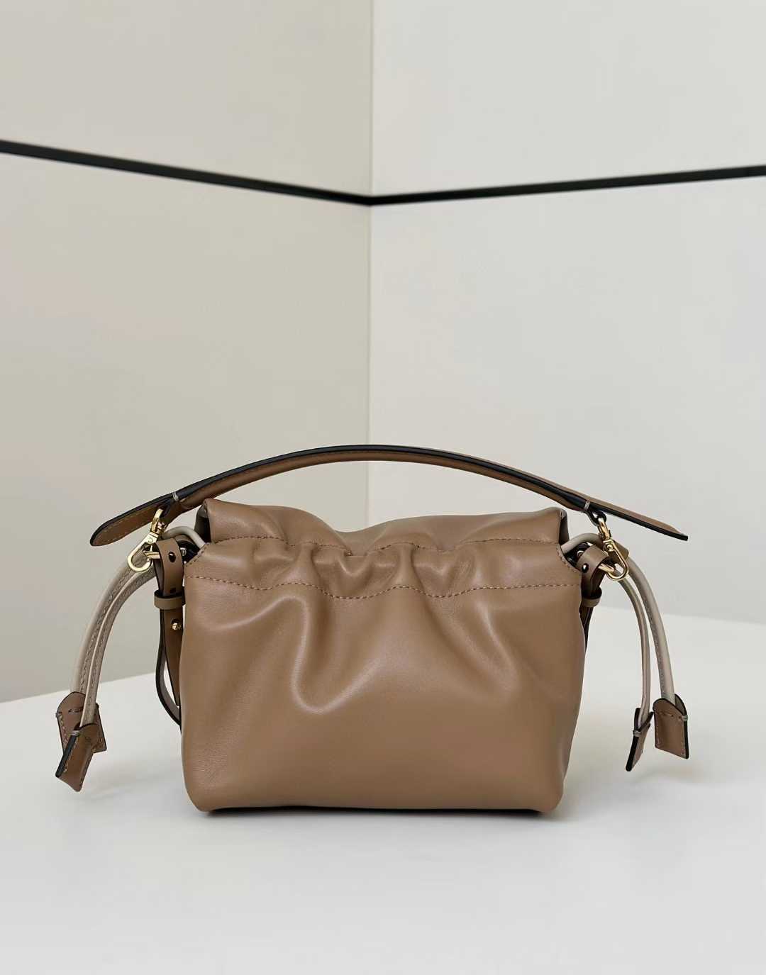 Fendi Mamma Baguette view 15