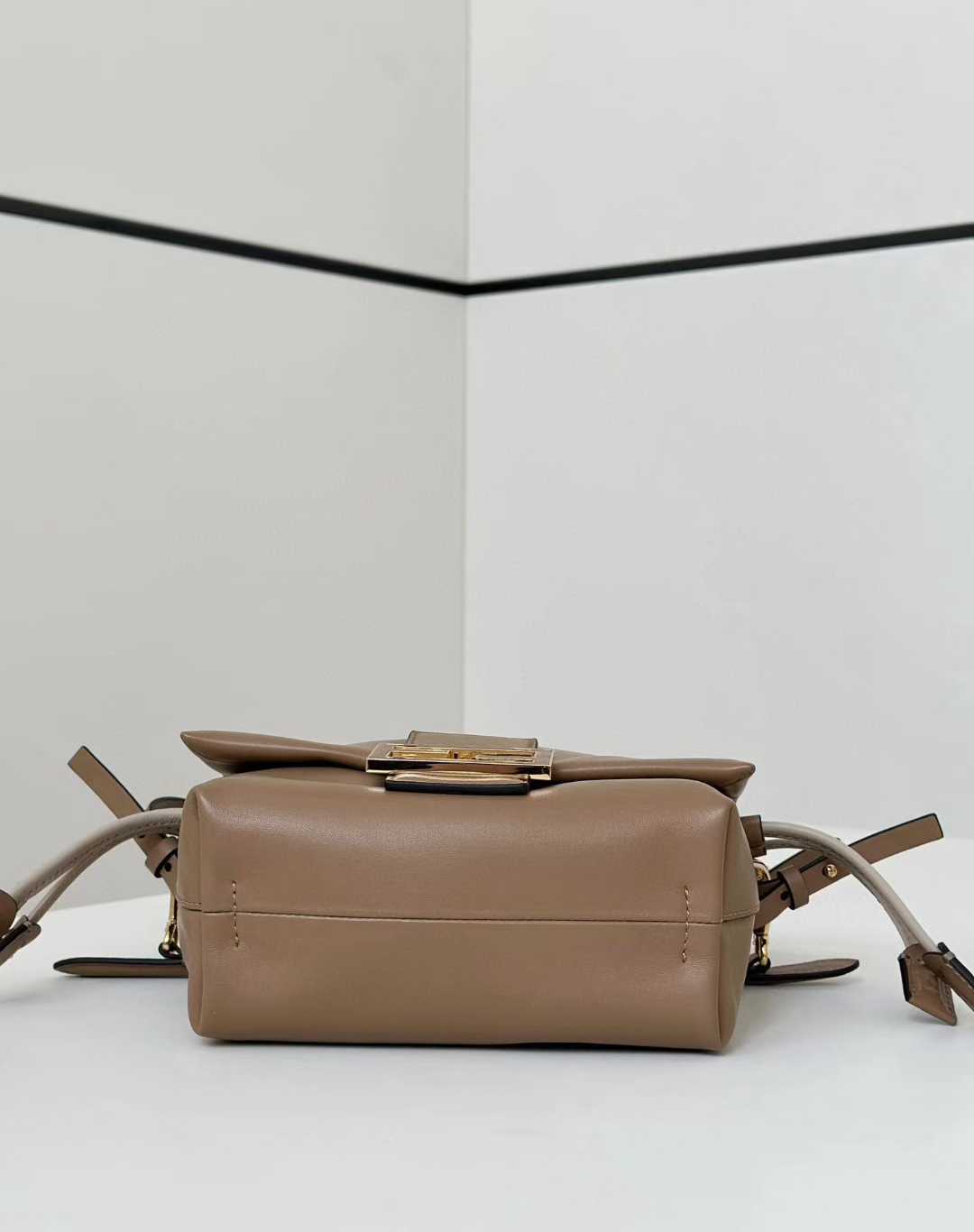 Fendi Mamma Baguette view 16