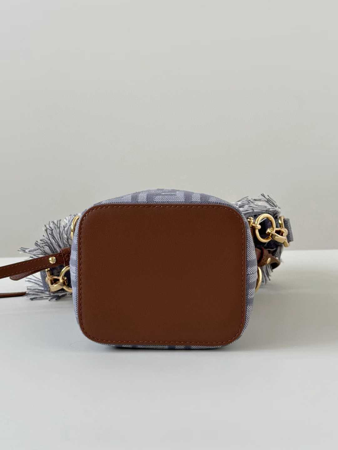 Fendi Mon Tresor view 4