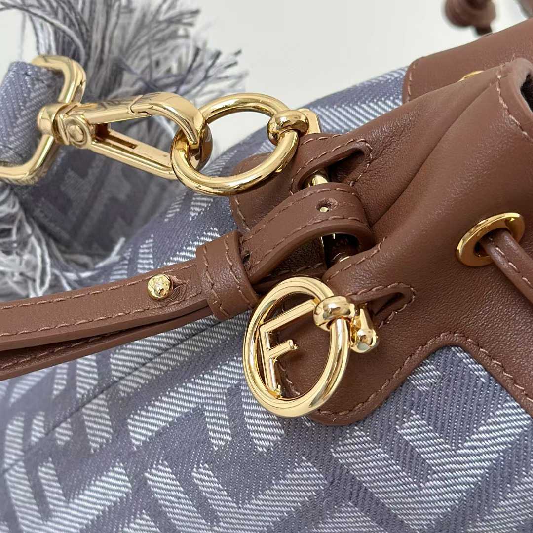 Fendi Mon Tresor view 5