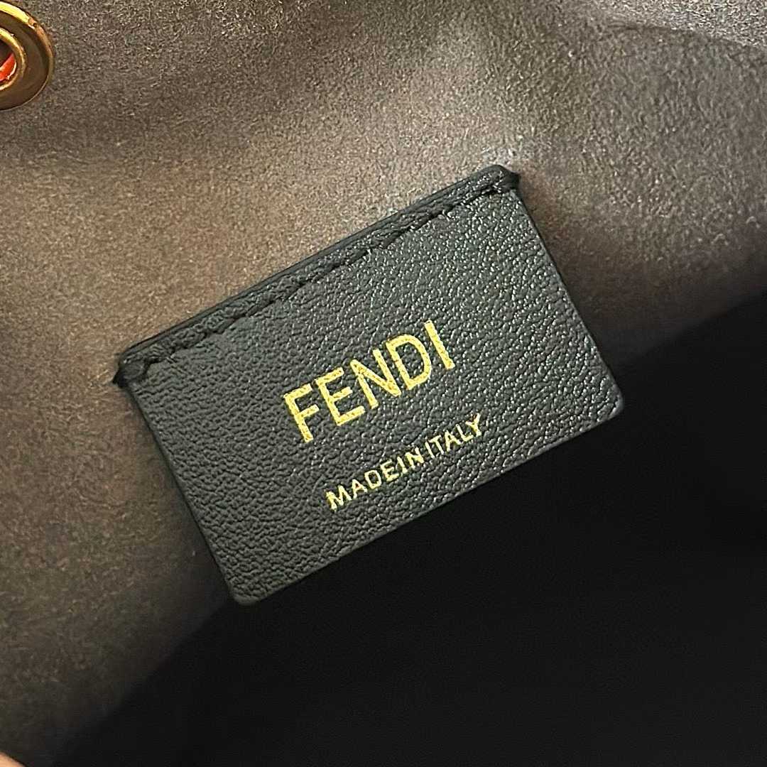 Fendi Mon Tresor view 7