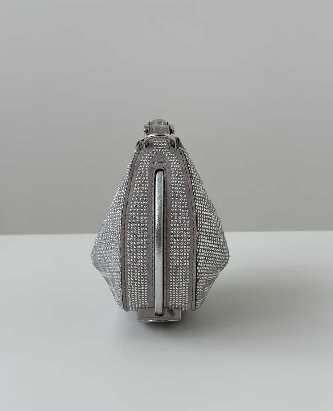 Fendi graphy NANO (The chain is equipped separately ) view 2