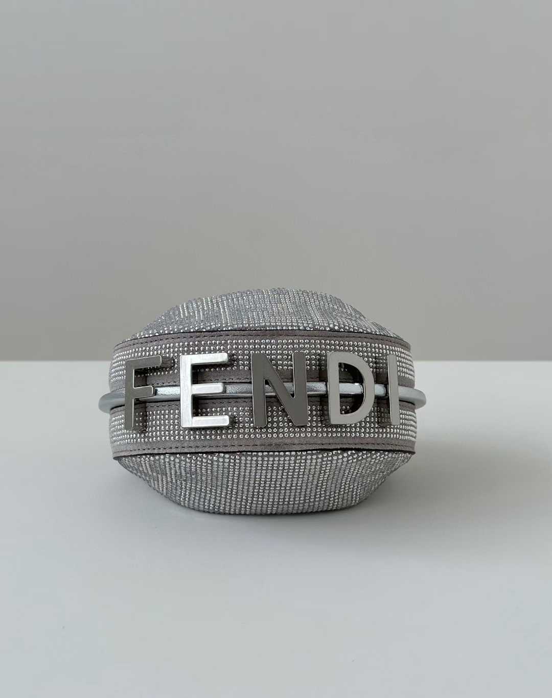 Fendi graphy NANO (The chain is equipped separately ) view 3