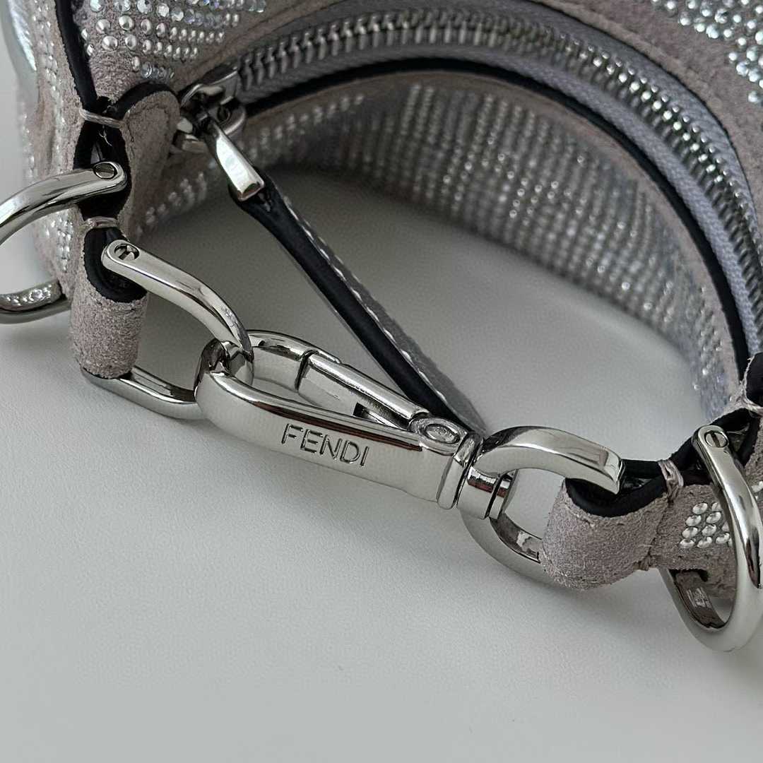 Fendi graphy NANO (The chain is equipped separately ) view 4