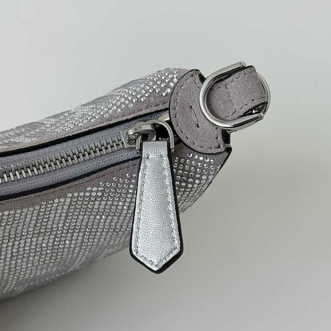 Fendi graphy NANO (The chain is equipped separately ) view 7