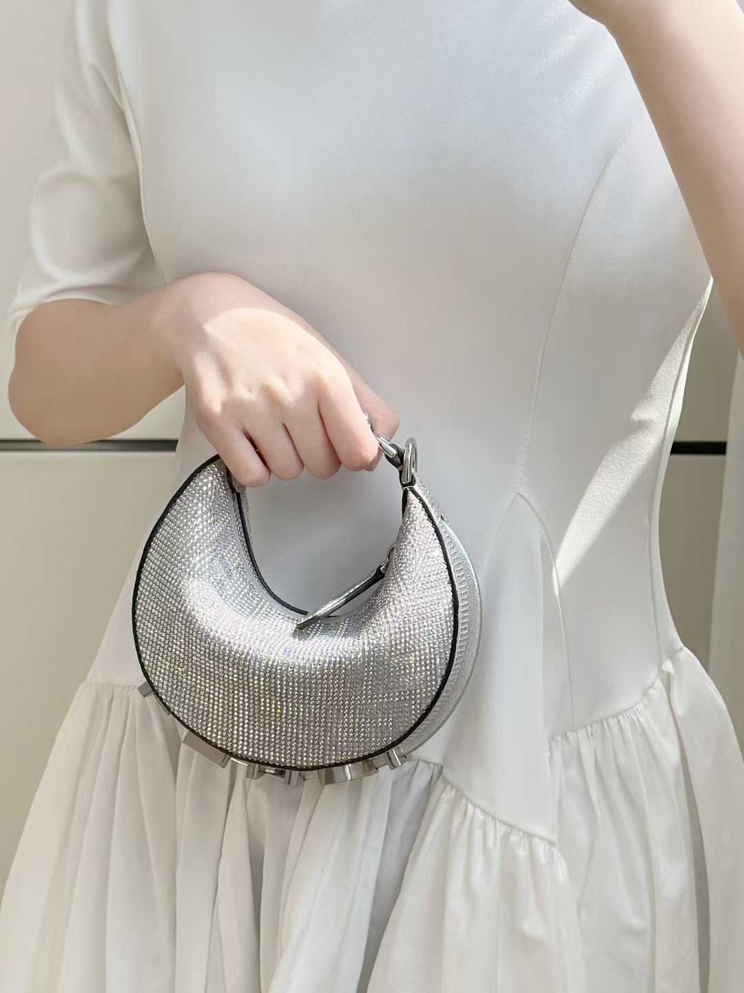 Fendi graphy NANO (The chain is equipped separately ) view 9