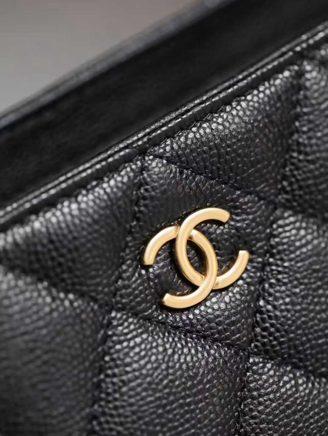 Chanel Washpack view 4