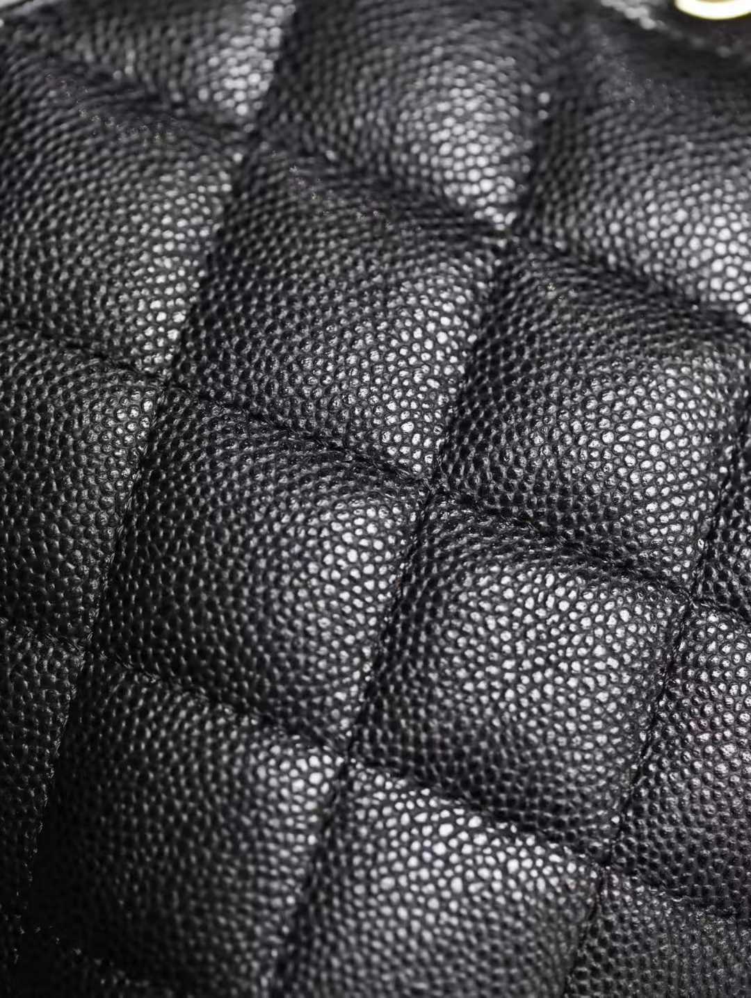 Chanel Washpack view 9