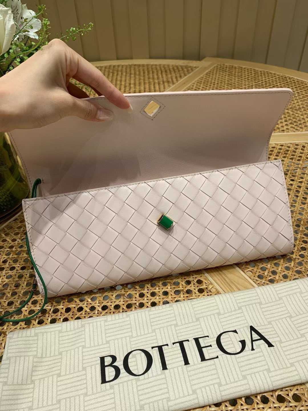 Bottega Veneta Andiamo Clutch view 8