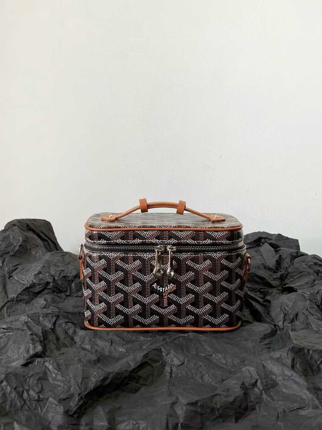 Goyard Muse Mini Vanity view 1