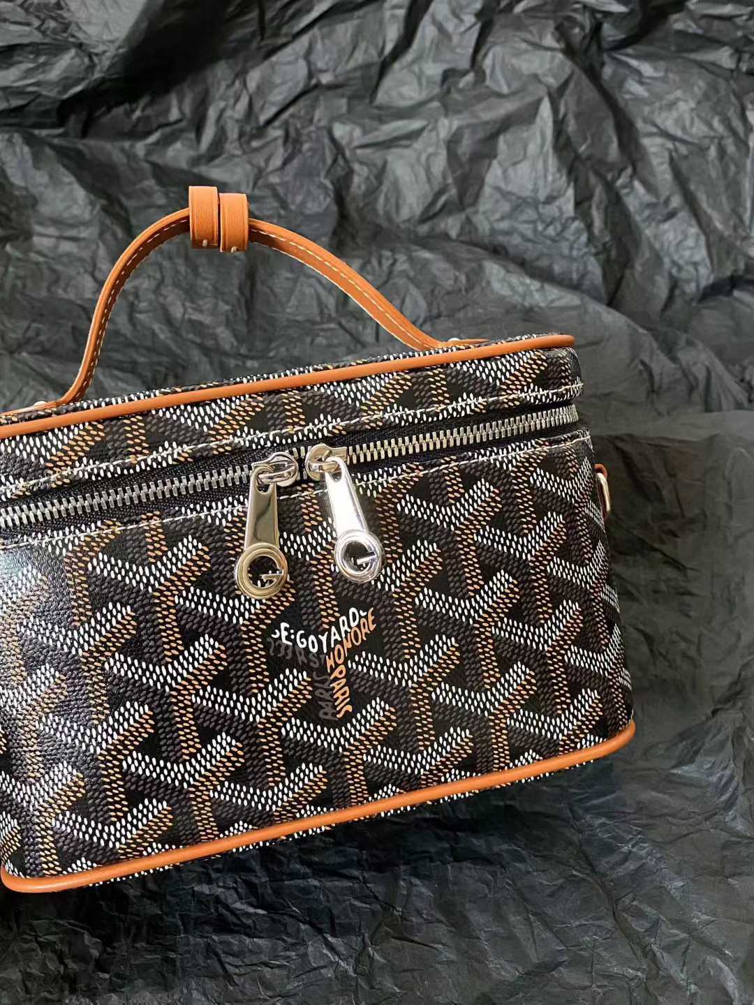 Goyard Muse Mini Vanity view 4