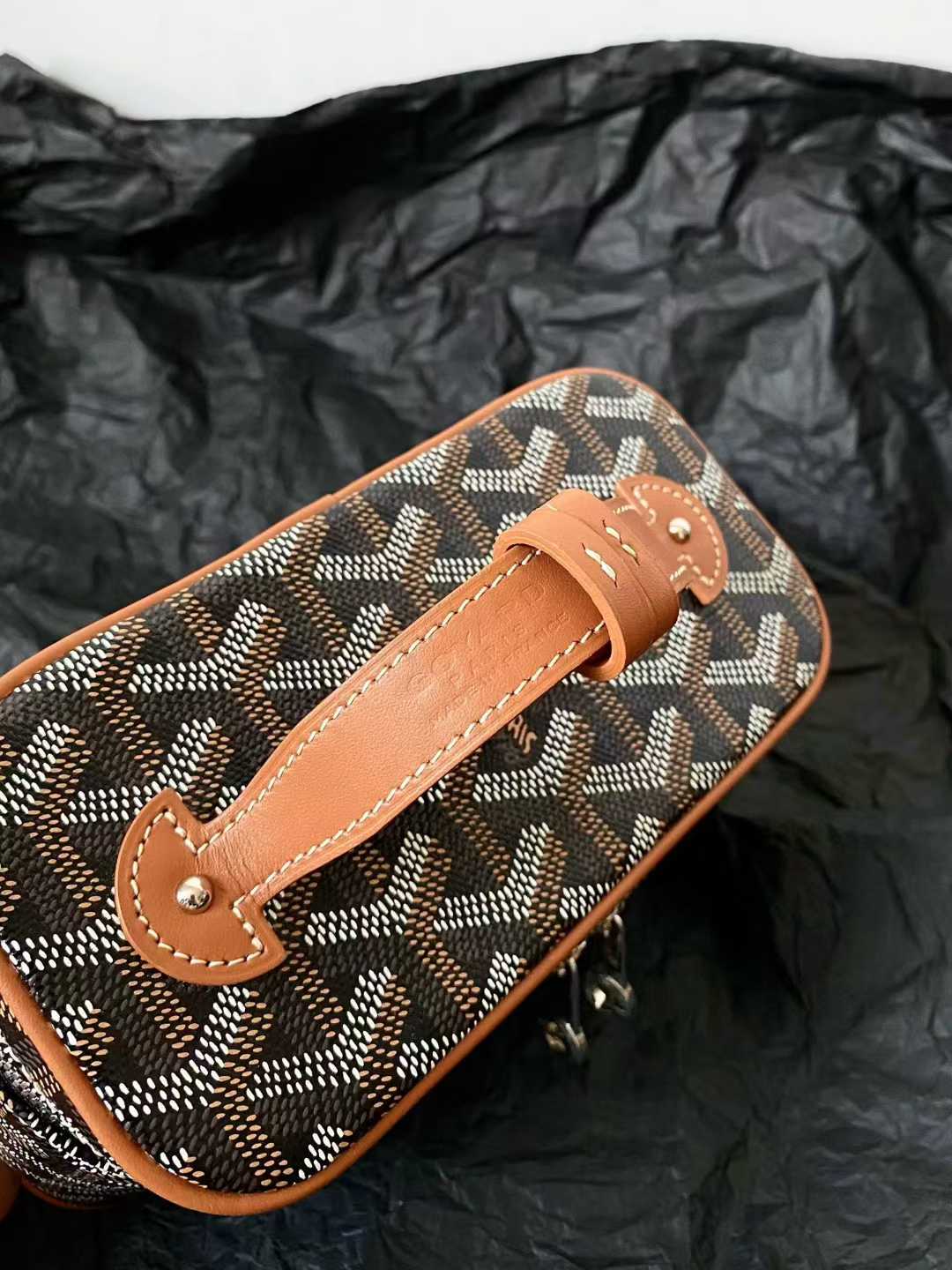 Goyard Muse Mini Vanity view 6