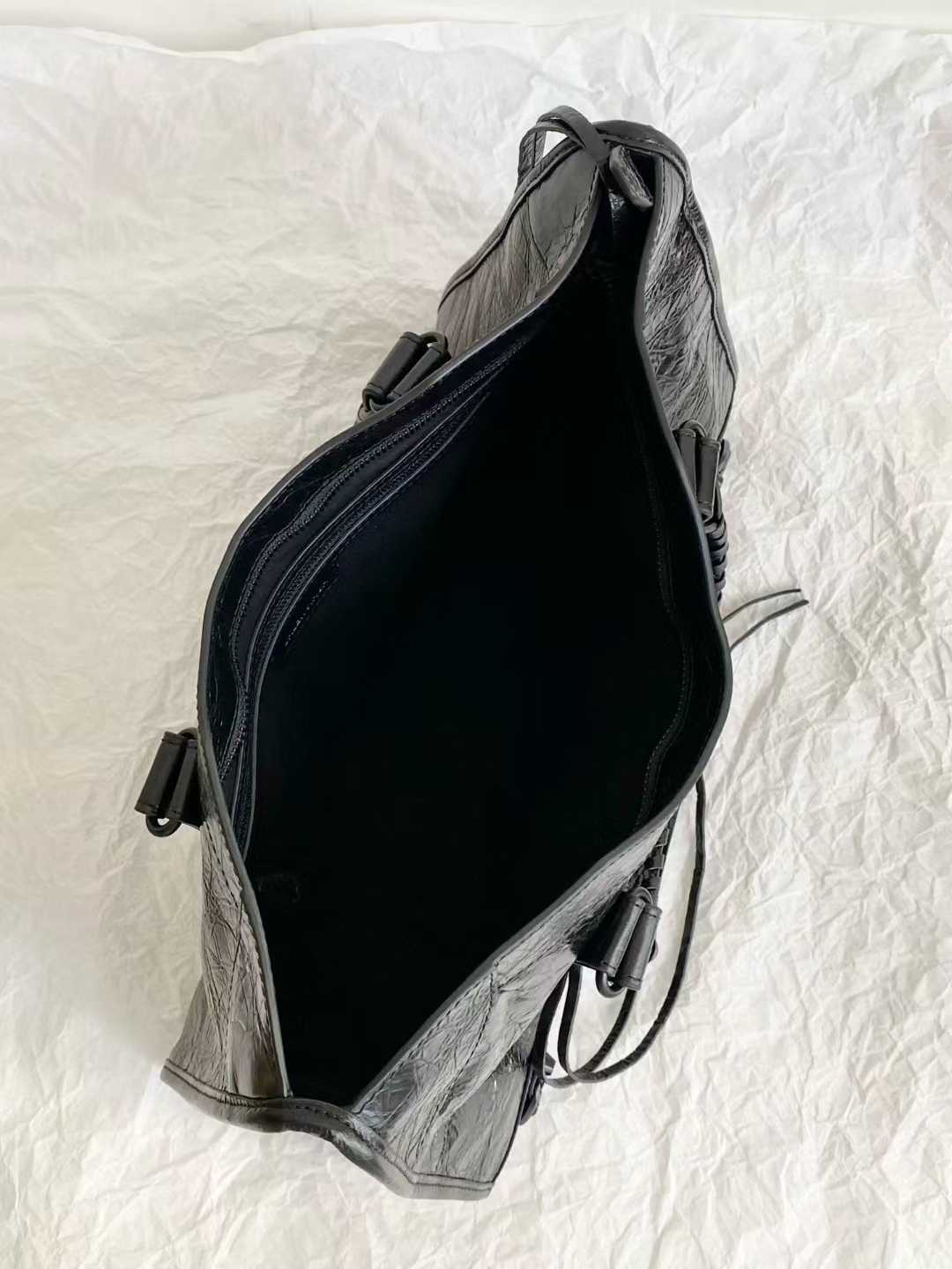 Balenciaga Le City Bag view 9