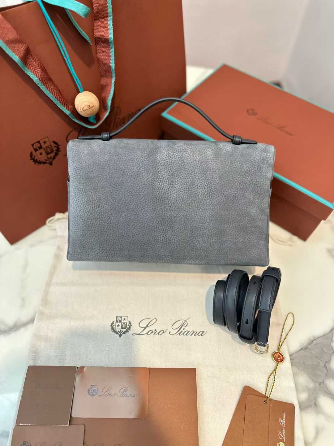 Loro Piana Extra Pocket L19 view 7