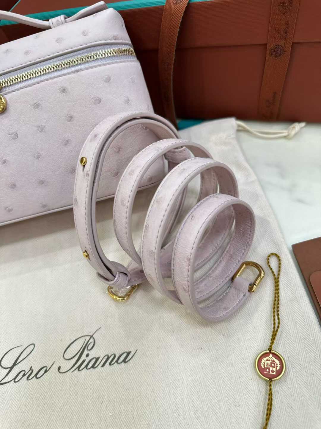 Loro Piana Extra Pocket L19 view 3