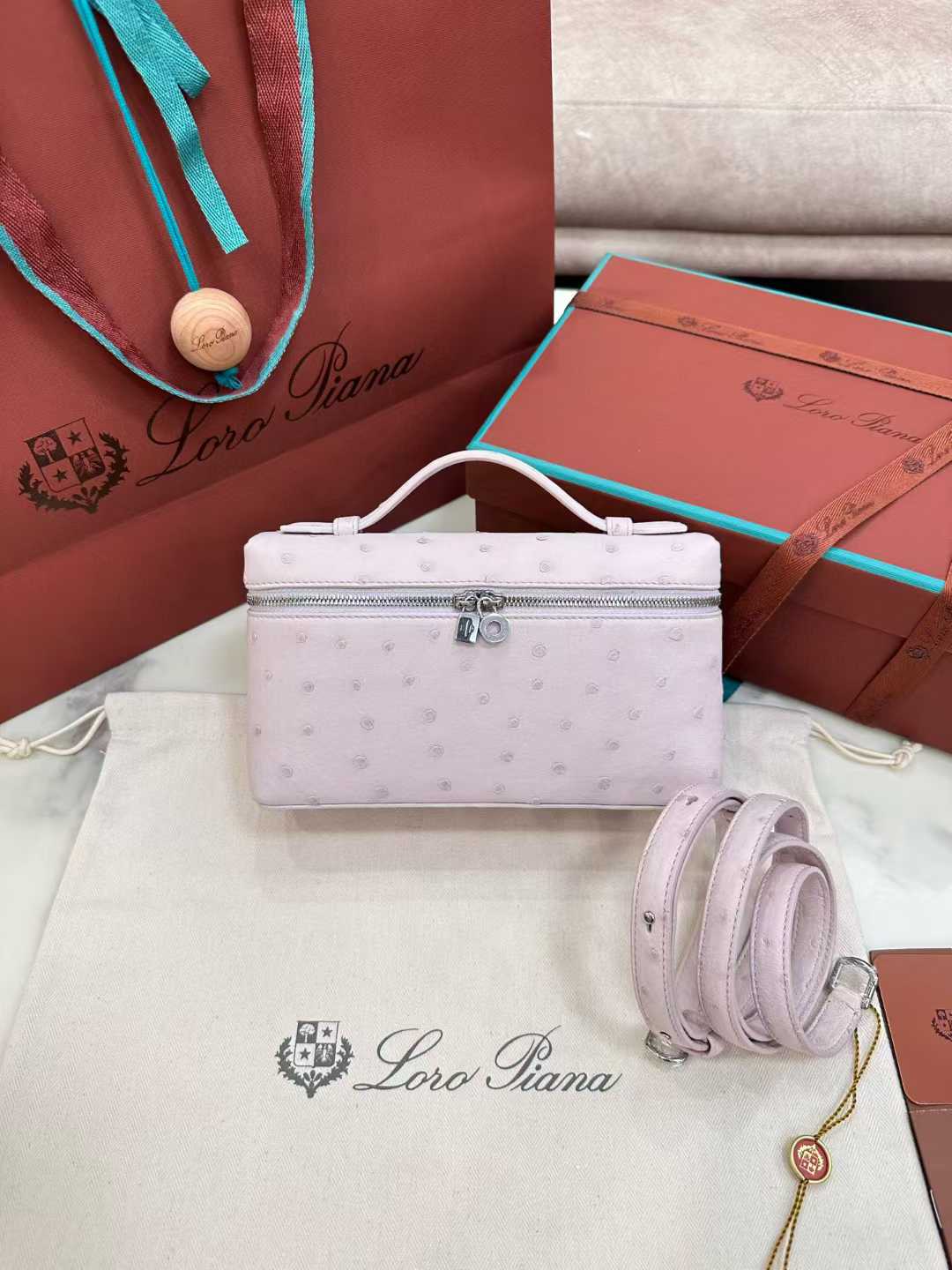 Loro Piana Extra Pocket L19 view 1